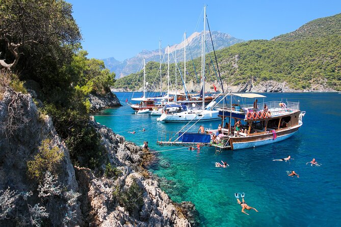Blue Lagoon, Butterfly Valley and Oludeniz Islands Boat Trip - On-board reality: food, crowding, and noise levels