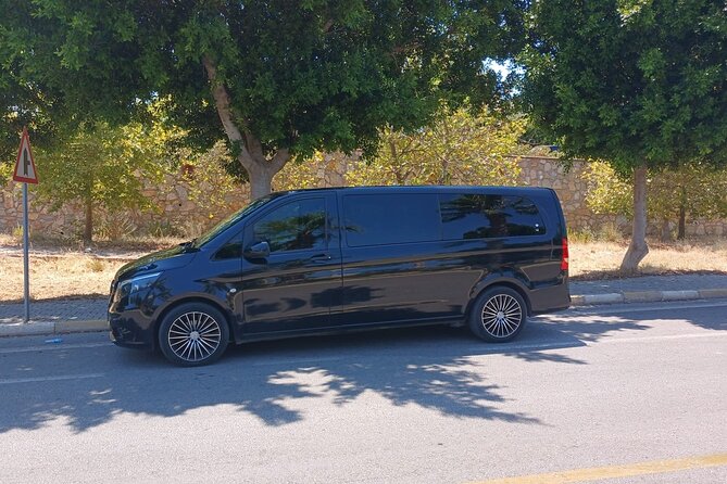 Bodrum Airport Private Transfers to Bodrum Peninsula - Door-to-door pick-up and drop-off across the Bodrum Peninsula