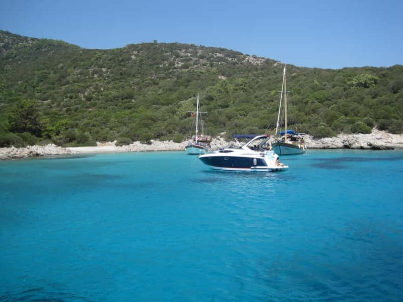 Bodrum: Cleopatra Island Tour with Lunch and Swimming Stops - Ezgi 4 setup: two decks, real swimming time, and an easy day rhythm