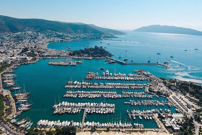 Bodrum Private city Tour: Guide Lunch Entrance Fees included. - Bodrum Castle and the Underwater Museum Timing