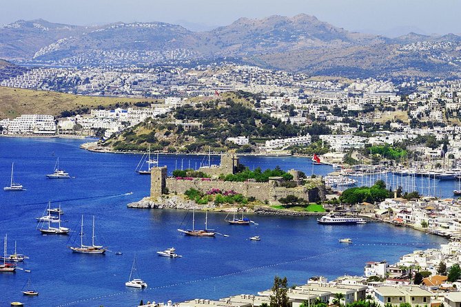 Bodrum Private city Tour: Guide Lunch Entrance Fees included. - Mausoleum of Halicarnassus and the Amphitheater Still in Use