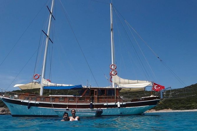 Bodrum Private Gulet Tour with Lunch - Swimming and Sunbathing: What the Schedule Really Does