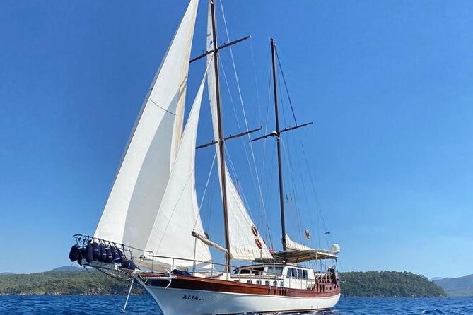 Bodrum Vip Private Gulet Tour - Swim and Snorkel Time: Equipment, Canoes, and Paddle Boards