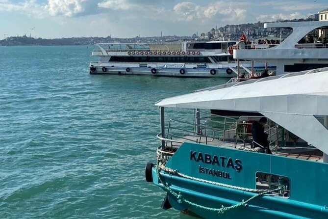 Bosphorus Cruise Tour Istanbul - Boarding the boat: what the seating and timing feel like