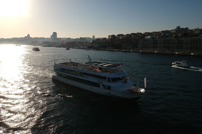 Bosphorus Daytime or Sunset Sightseeing Cruise & Audio Guide - Key things to know before you board
