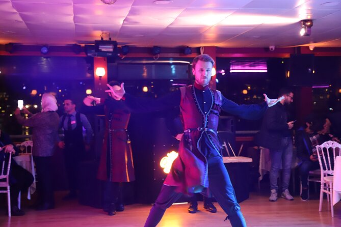 Bosphorus Dinner Cruise Tour with Private Table - Food and Drinks: Value vs. Expectation Gaps