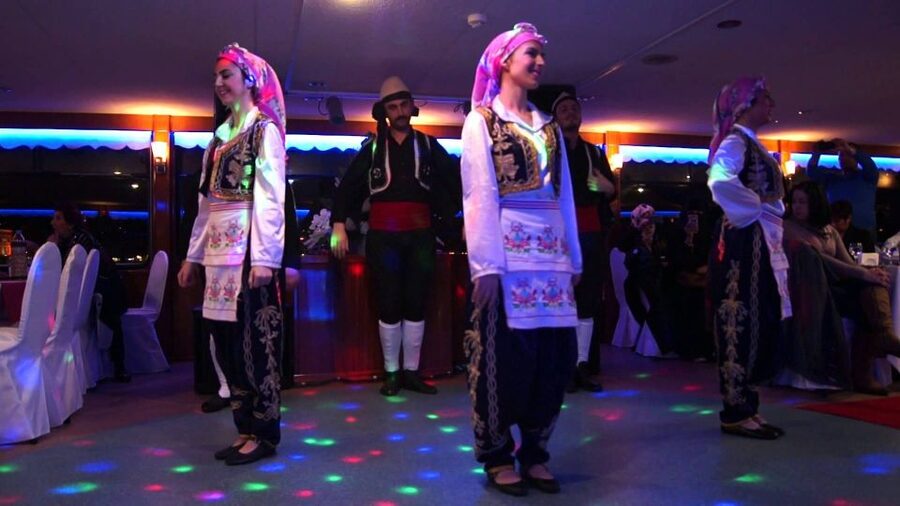 Bosphorus Dinner Cruise with Live Performances Experience - Drinks and extra charges: know what is included