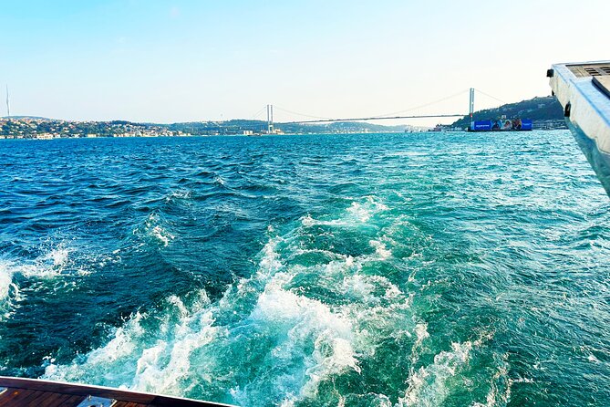 Bosphorus & Golden Horn: Sunset Yacht Cruise with Expert Guide - Golden Horn and Galata: the city’s everyday texture