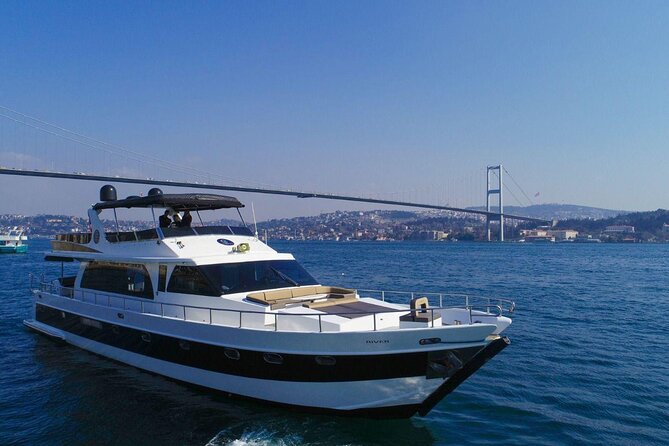 Bosphorus Night Cruise on the Luxury Yacht - Bosphorus Bridge and the Fatih Sultan Mehmet Bridge: Istanbul’s signature night lines