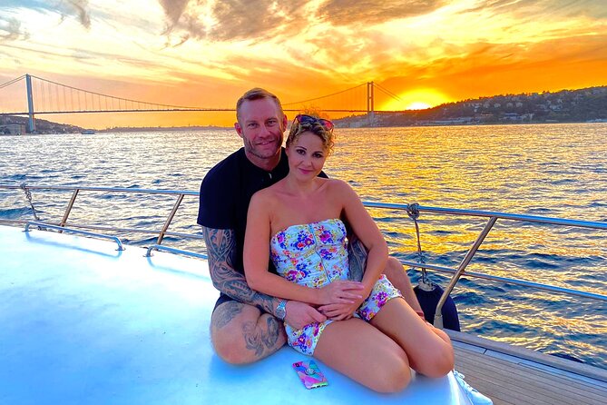 Bosphorus Sunset Yacht Cruise with Snacks and Live Guide - Sunset Views, Two Continents, and a Smooth Orientation Loop