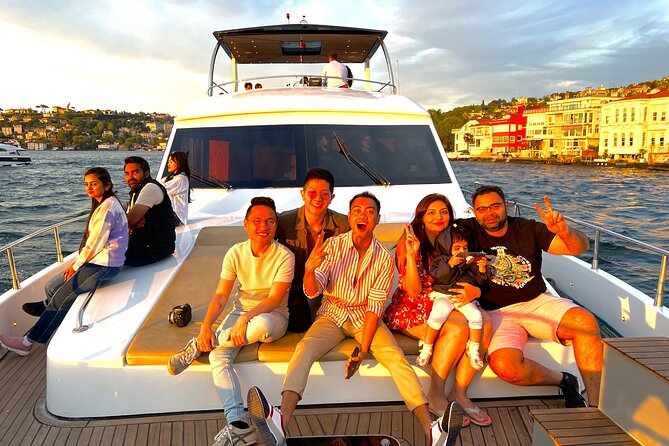Bosphorus Sunset Yacht Cruise with Snacks and Live Guide - Ortaköy to Dolmabahçe: The European Shore Stops