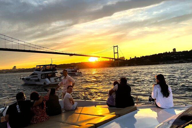 Bosphorus Sunset Yacht Cruise with Snacks and Live Guide - From Rumeli Fortress to Beylerbeyi Palace on the Asian Side