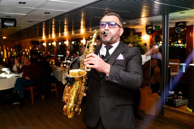 Butalux - Bosphorus Luxury Dinner Cruise - Service, Drinks, and the Crowded-Night Factor