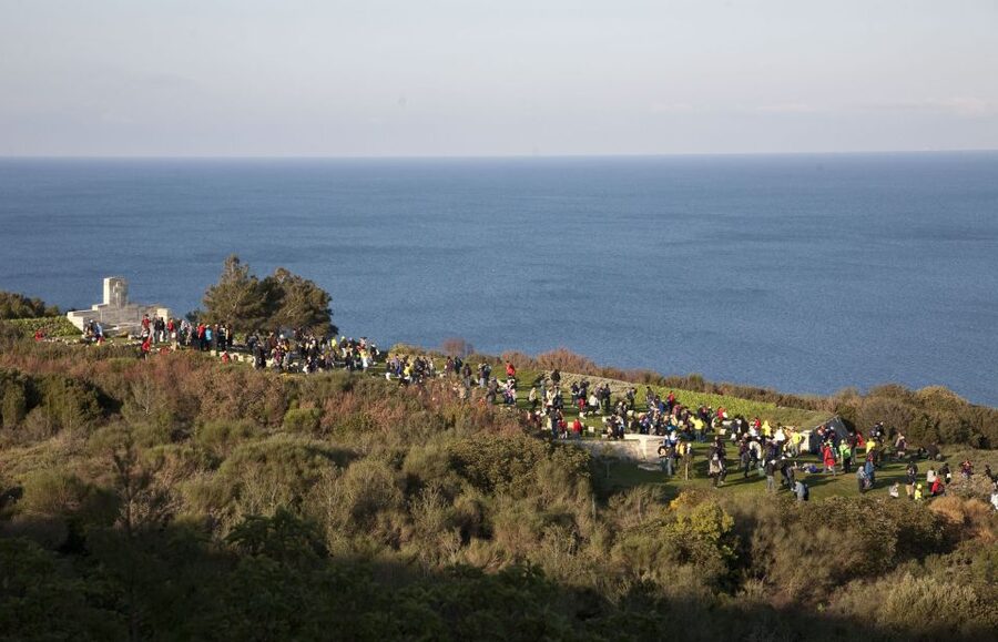 Canakkale: 6-Hour Gallipoli Tour with Lunch - Johnston’s Jolly and the tunnel entrances