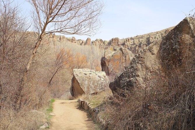 Cappadocia Green Tour with Derinkuyu Nar Lake and Ihlara Valley - Ihlara Valley Lunch and the 3 km Walk: Nature With a History Thread
