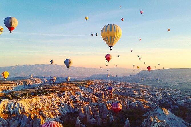 Cappadocia Hot air balloon - Preflight: the pilot briefing and photo time you should use