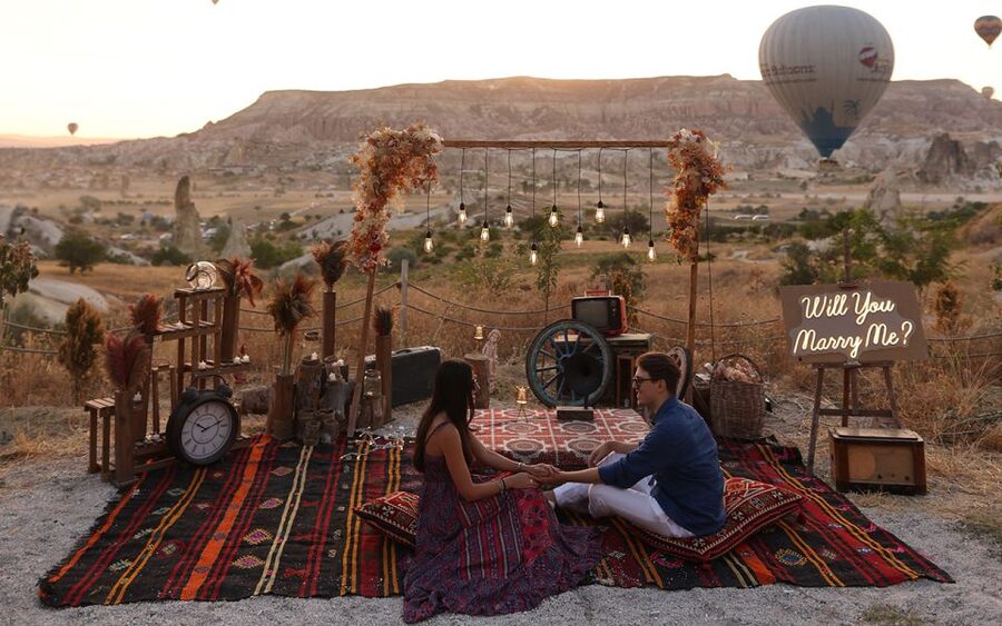 Cappadocia: Love Valley Proposal Service with Transfers - What to Prepare So Your Morning Feels Effortless
