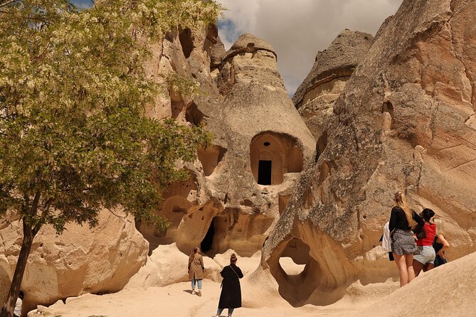 Cappadocia Private Guided Tour(Car&Licensed Guide) - A licensed private guide: what you gain in Cappadocia