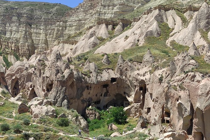 Cappadocia PRIVATE TOUR, All in One Day ,with guide( ENG-Portguse - Fairy chimneys, rock silhouettes, and the quick-photo rhythm