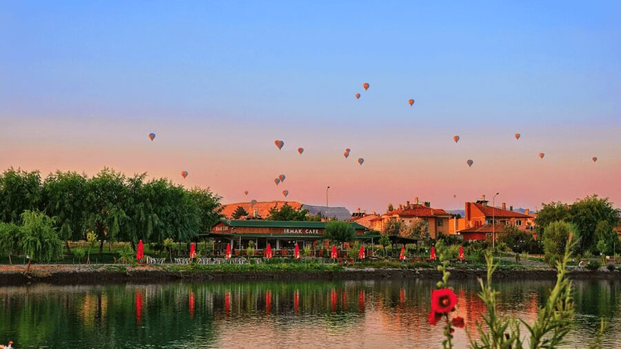 Cappadocia: RED & GREEN MIX TOUR - Hotel pickup and private Mercedes Vito, aka fewer headaches