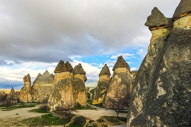 Cappadocia Red Tour - Pasabag (three-hatted fairy chimneys): the stop that sells Cappadocia