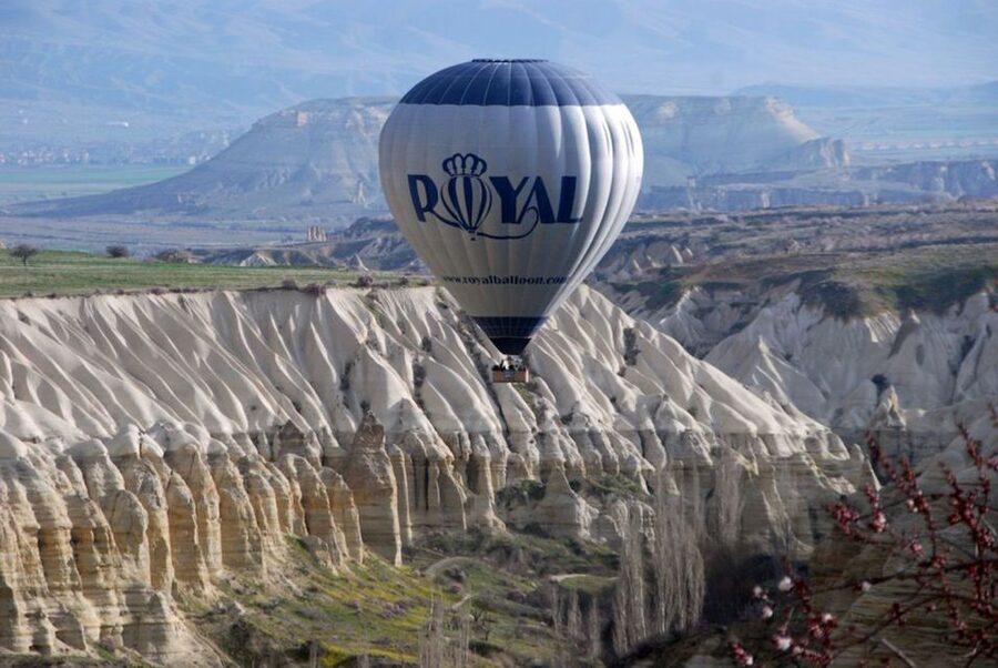 Cappadocia: Royal Queen Hot Air Balloon Tour at Sunrise - Who Should Book This, and Who Might Want to Skip It