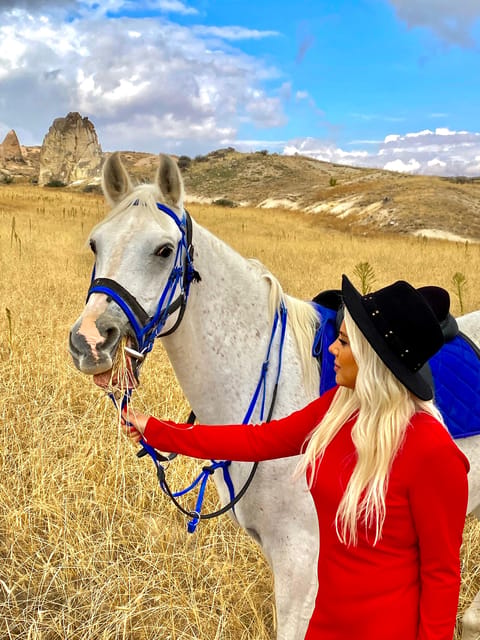 Cappadocia's Sunrise Horseback Riding - What to wear and bring for a real comfort win