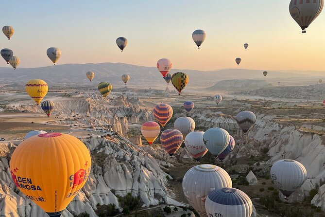 Cappadocia Sunrise Hot Air Balloon Flight / Discovery Balloons - The optional ground time: Göreme town center and cave homes
