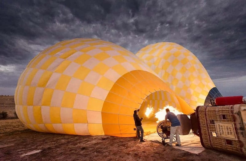 Cappadocia: Sunrise Hot Air Balloon in Göreme and Transfer - Choose shared vs private: how to decide