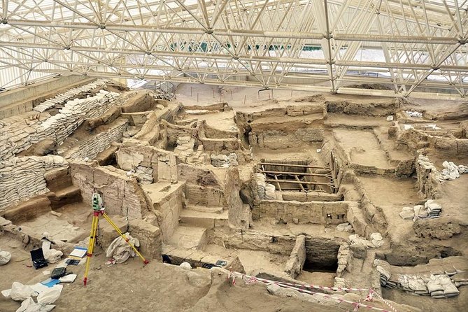 Catalhuyuk Archeological Site Tour - The one drawback to plan around