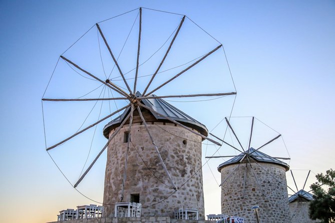 Cesme-Alacati Tour from Izmir - Ilica Plajı swim stop: free admission and how to do it comfortably