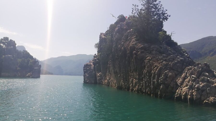City of Side: Green Canyon Boat Tour with Lunch and Drinks - Lunch at the nearby restaurant: filling, simple choices, and what is extra