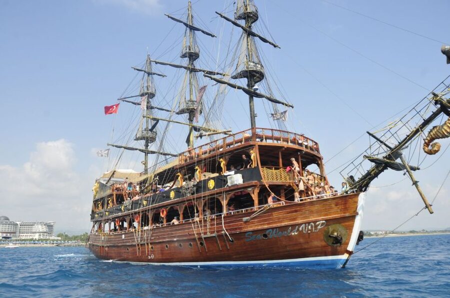 City of Side: Manavgat River Boat Lunch Cruise & Bazaar Tour - The public bazaar: where you get your senses, and also your test