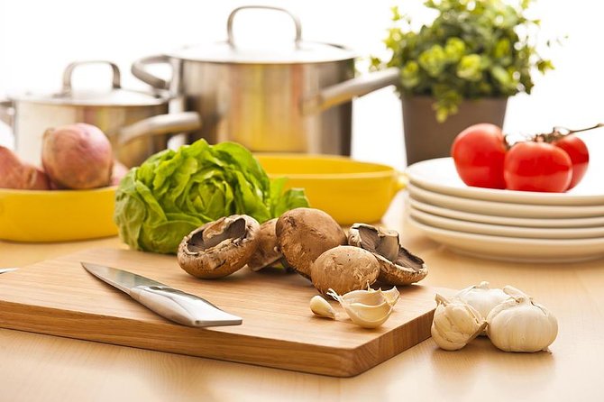 Cooking Class in Turkey From Istanbul - Deraliye Restaurant in Sultanahmet, and why the pickup matters