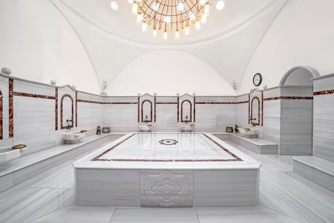 Çukurcuma Hamamı 1831 - Boutique Hammam for Couples - The heated Göbektaşı stone and feather-light foam massage