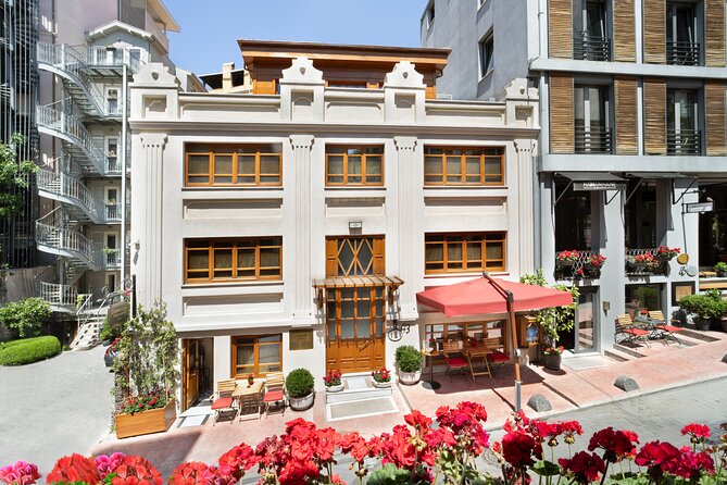 Çukurcuma Hamamı 1831 - Boutique Hammam for Couples - Logistics that matter: where to meet and how to plan your day