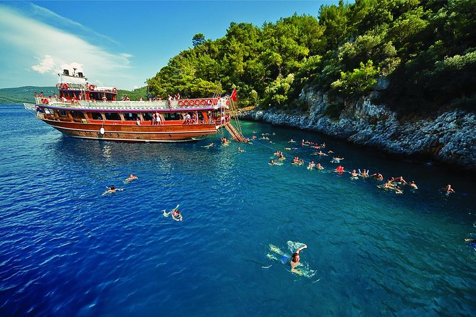 Daily Boat Trip in Bodrum with Lunch - Getting there: meeting point in central Bodrum, no hotel pickup