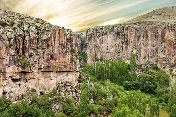 Deluxe Green Tour Cappadocia All Included - Yaprakhisar Koyu, smaller caves and ancient church details