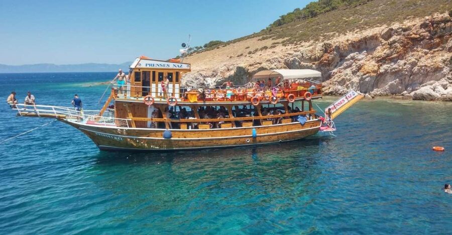 Didim/Altinkum: Lazy Day Boat Trip w/BBQ Lunch - Swim Stops That Make the Day: Bays, Coves, and Small Islands