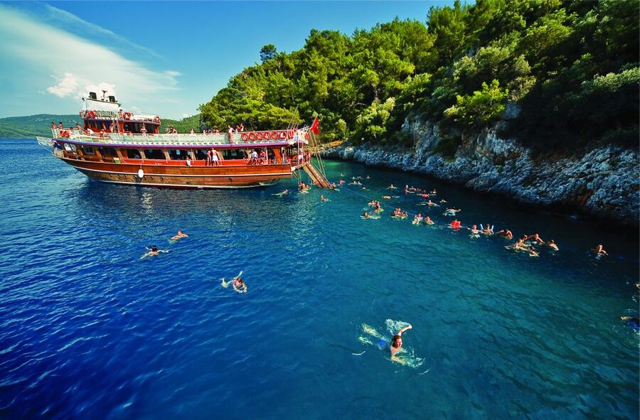 Didim/Altinkum: Lazy Day Boat Trip w/BBQ Lunch - What to Bring So Your Day Stays Easy