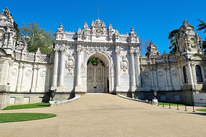 Dolmabahçe Palace and Sunset Tour on Luxury Yacht - Cıragan Palace to Ortaköy: The Bosphorus View That Puts History in Place