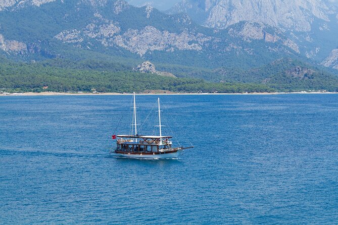 Dolphin Island Boat Trip – Swim, Sun & Lunch Included - Side Dolphin Island Trip: What the Day Feels Like