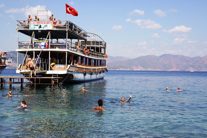 Dolphin Island Boat Trip – Swim, Sun & Lunch Included - Pickup, Timing, and Getting On the Boat Smoothly