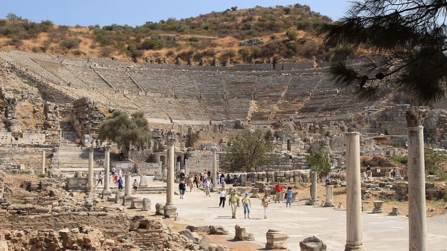 Ephesus: Customised Day Tour from Kusadası Port - Temple of Artemis: seeing the scale even when much is gone