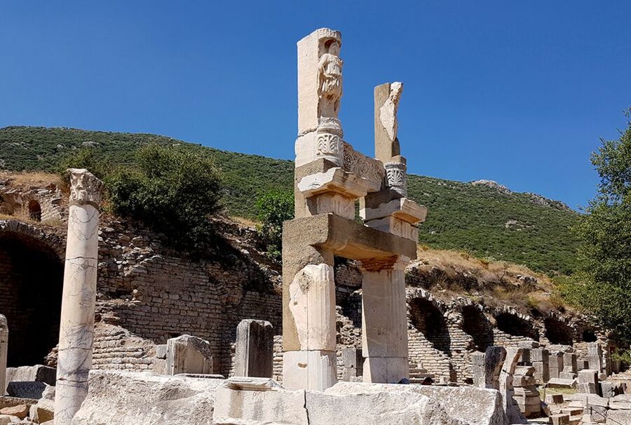 Ephesus Entry Ticket with Mobile Phone Audio Tour - Getting There: Taxi from Kusadasi or Selcuk