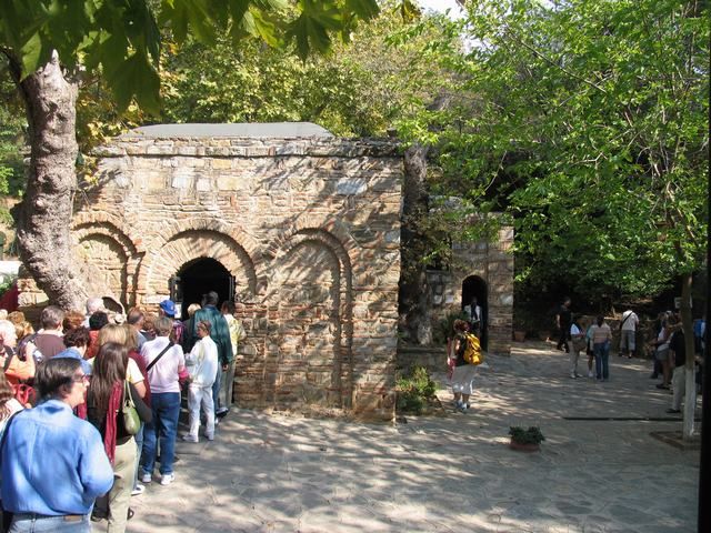 Ephesus: Full-Day Tour from Kusadasi or Izmir - Terrace Houses: Roman luxury behind a modern canopy