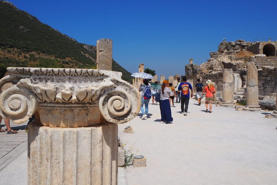 Ephesus: Half-Day Tour from Kusadasi - Temple Details You Can Miss: Hadrian, Artemis, and Scholastica Baths