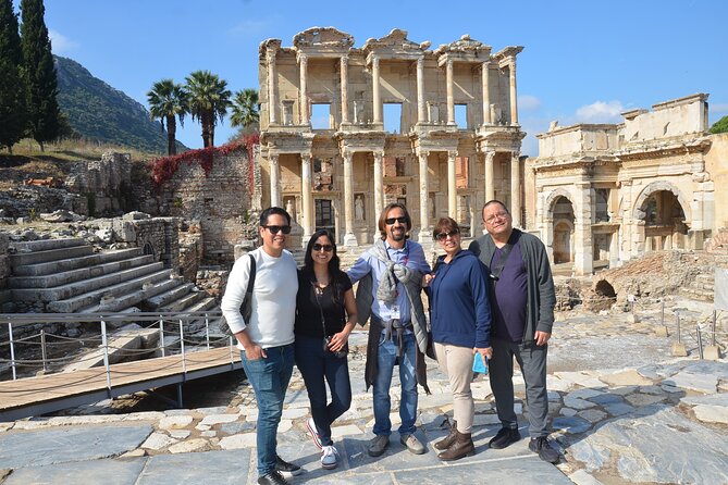 Ephesus Tour with Virgin Mary From Izmir All Inclusive - How the best part of the day happens: the guides