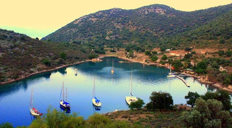 Fethiye: 12 Islands Boat Tour with Lunch and Transfer Option - Flat Island, Dockyard Island, Göcek Island: the rest of the fun stops