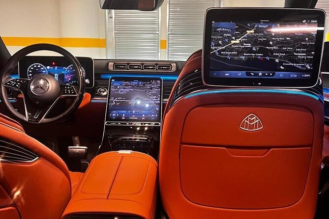 First Class Business Sedan Airport Transfer Services in Istanbul - A stress-free start in Istanbul, from the first minute